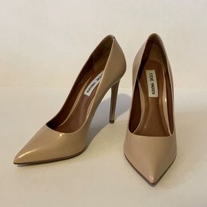 Steve Madden Tan Heels